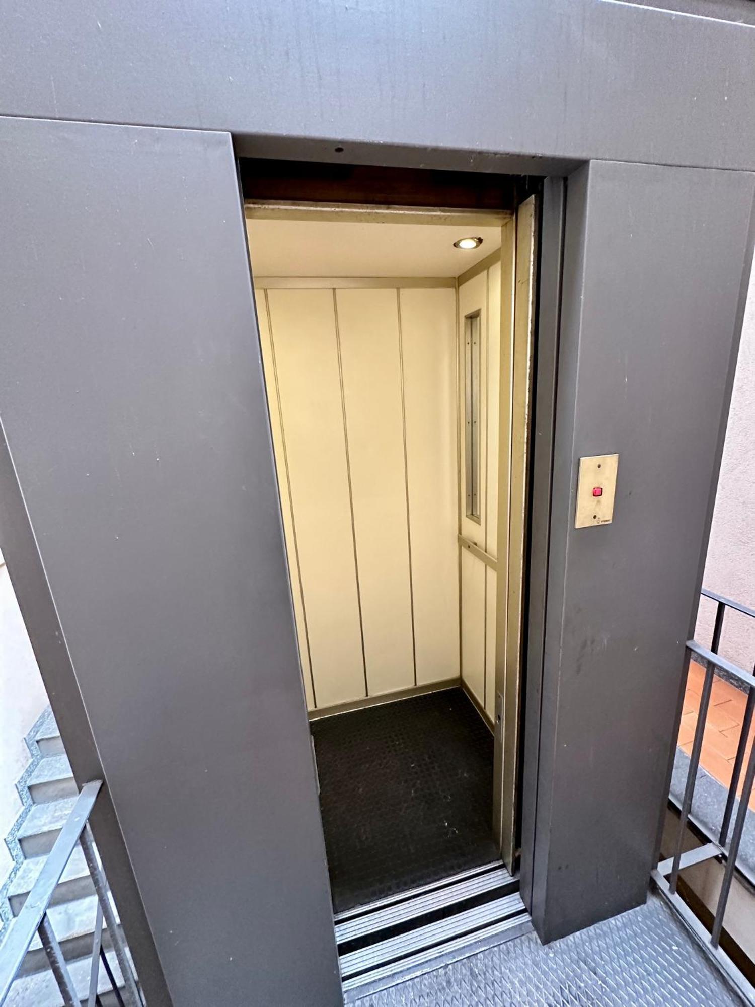 Purple House - Garibaldi Fs Apartman Milánó Kültér fotó